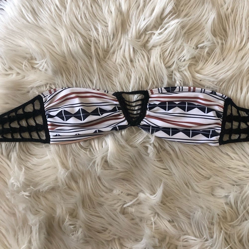 Acacia bikini top